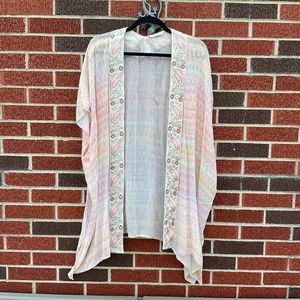 Soft Surroundings Pale Pink Embroidered Topper